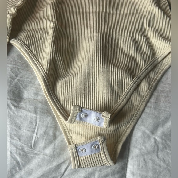 OQQ Women’s Long Sleeve Ribbed Bodysuit - Picture 5 of 6